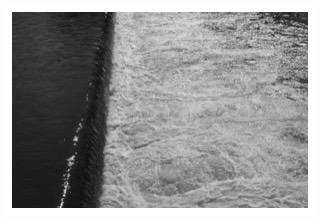 o. T. | Fluss | 42 x 60 cm | 80 x 110 cm | 105 x 150 cm | 2018