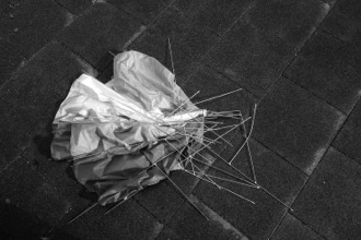 broken Umbrella | Fotografie  | 42 x 59.4 cm | 21 x 30 cm | 2022