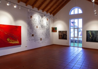  Studio-Ansicht mit Zeichnung 